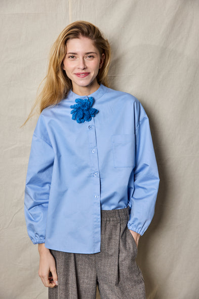 Travel Shirt. Blue Sky