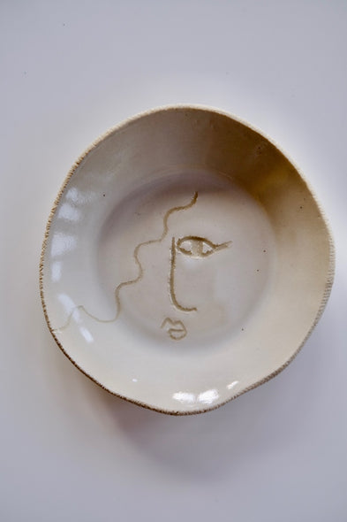 Ceramic IRMA Plate. "Look at me"