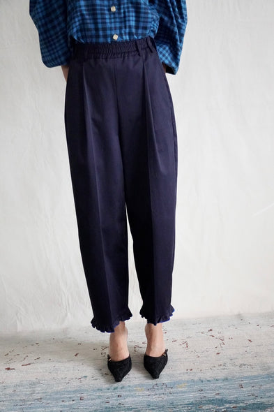 Serge Pants. Marine. Ruffled