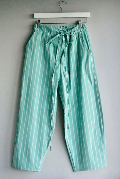 Travel pants. Pistaccio striped