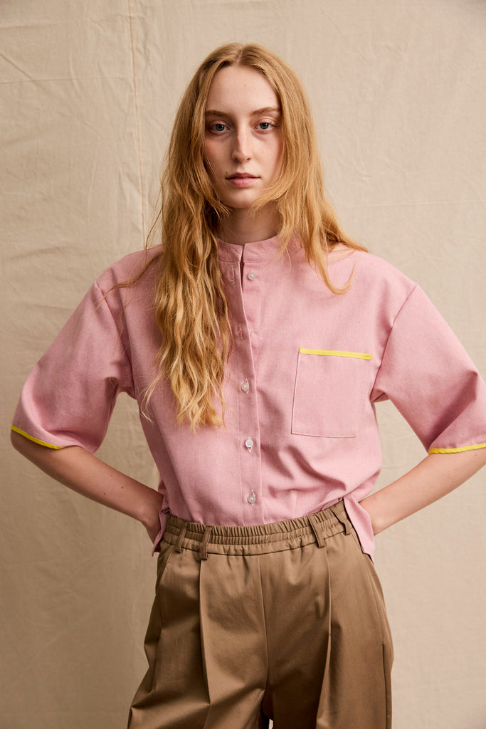 Short Sleeve Travel Shirt. Rosa
