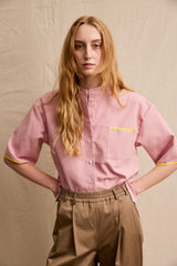 Short Sleeve Travel Shirt. Rosa