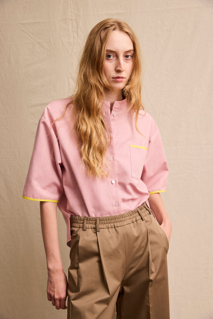 Short Sleeve Travel Shirt. Rosa