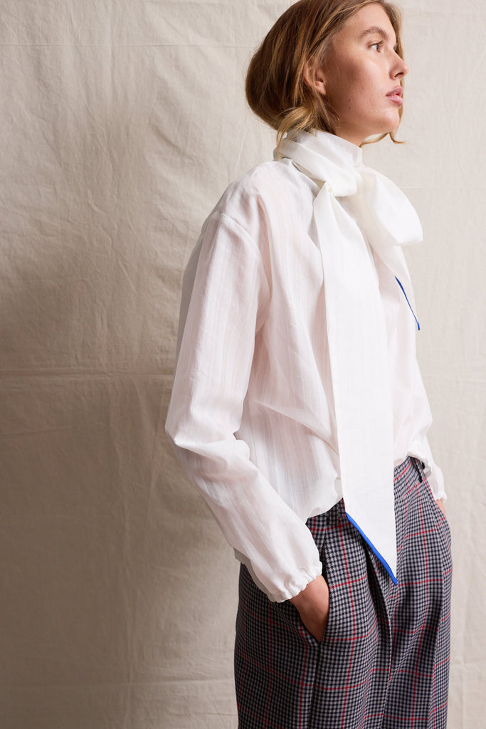 Cala Blouse. White. Silver Line