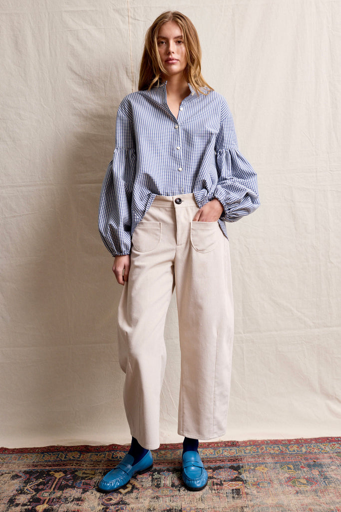 Barell Beatrice. Corduroy