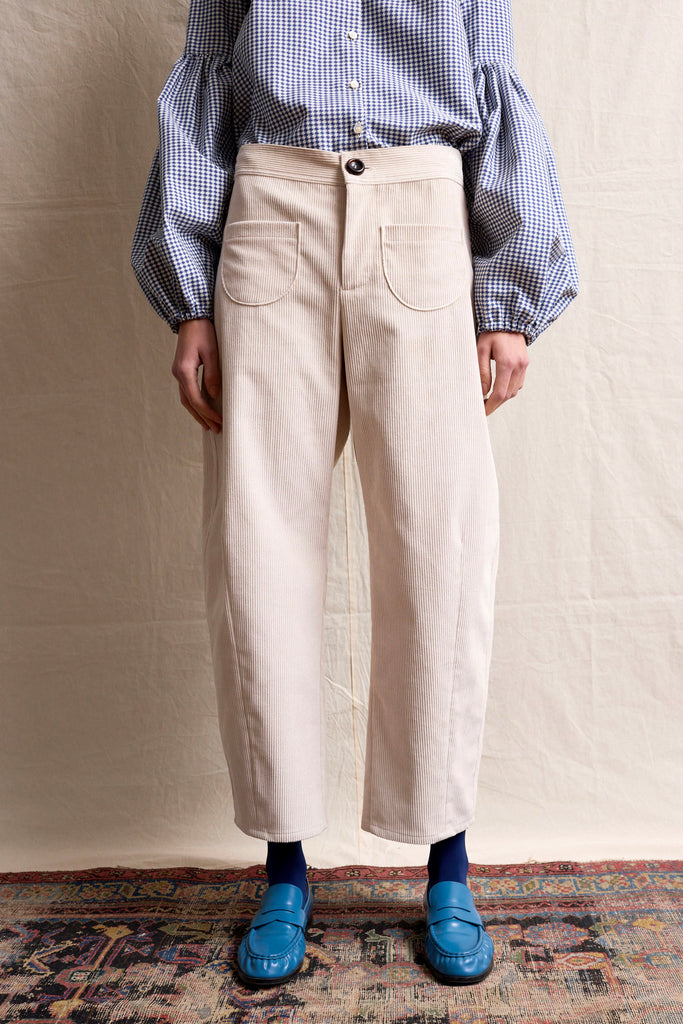Barell Beatrice. Corduroy