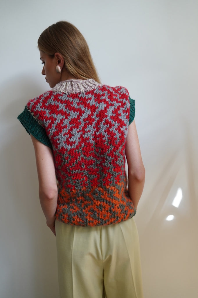 Knitwear No.146. Sleeveless Jumper Frederic