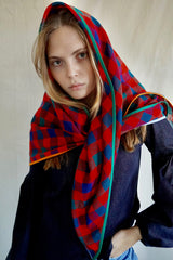 Scarf Ladina