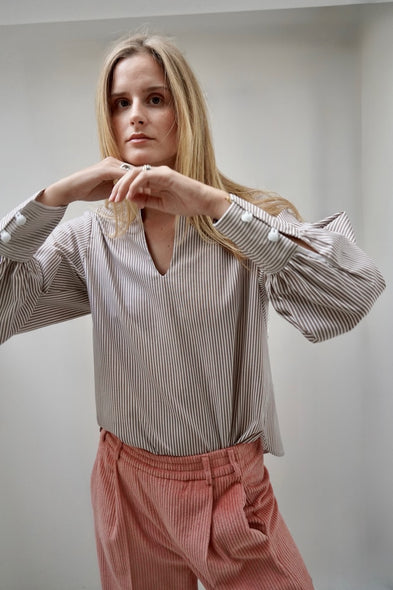 Nikola Blouse. Mocca Stripe