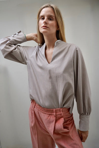 Nikola Blouse. Mocca Stripe