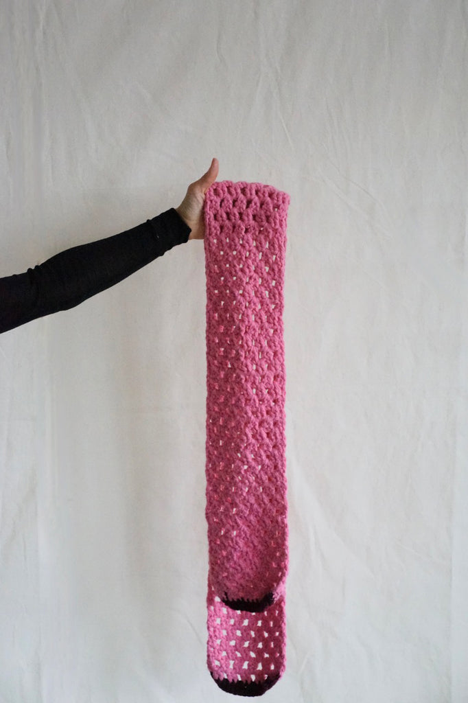 Knitwear No. 88. Pink double yarn scarf
