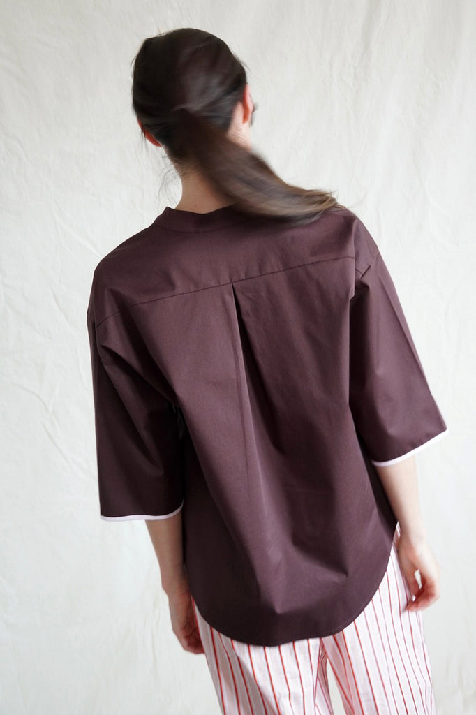 Travel Shirt. Short Sleeve. Dark Chocolate