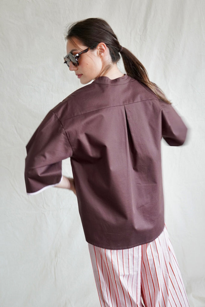Travel Shirt. Short Sleeve. Dark Chocolate