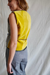 Reversible vest. Giraffe