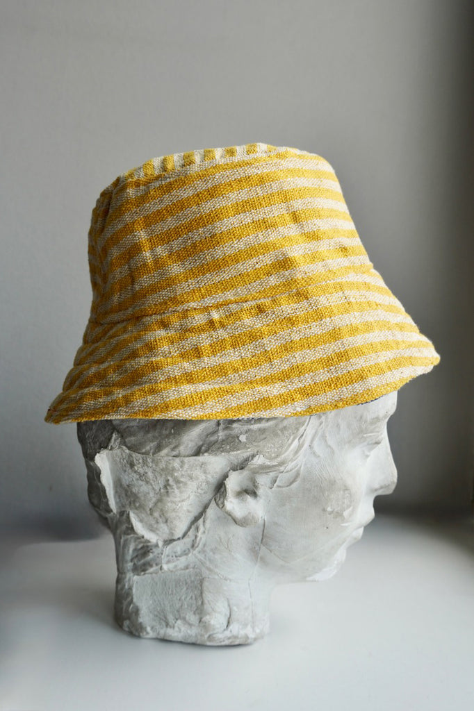 Traveler hat. Reversible