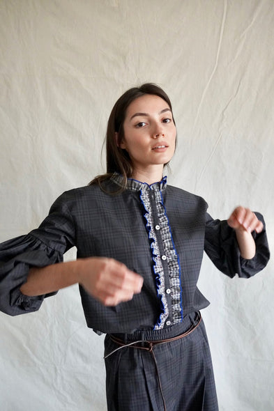 Seville Shirt. Ruffles. Dorian