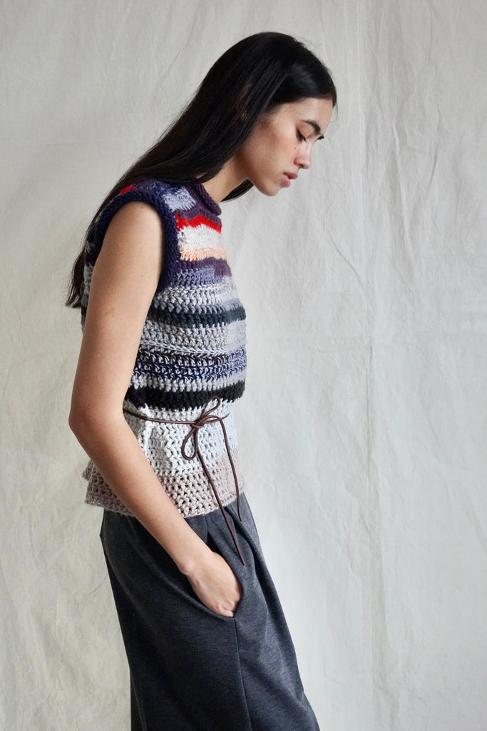 Knitwear No.131. Sleeveless Sweater Adele