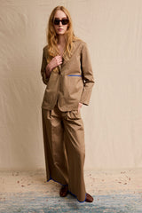 Three Pocket Blazer. Mocca