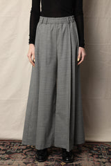 Palazzo pants. Pepita Faubourg. B&W