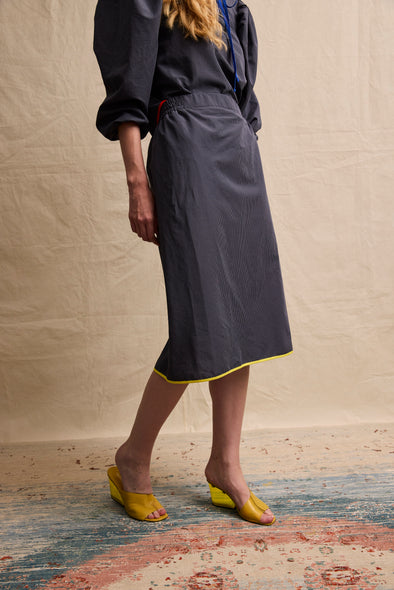 Pencil Skirt. Grey Checkered