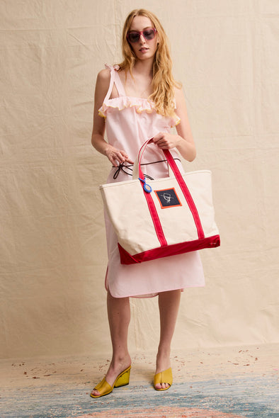 XL IRMA Canvas Tote. Red